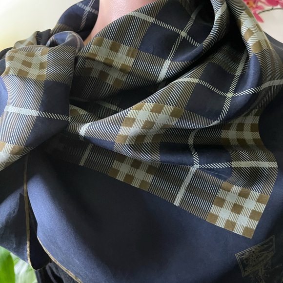 Burberry Silk Scarf. - Picture 10 of 14